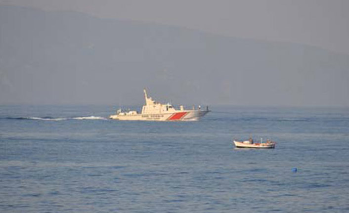 Kuşadasında bot battı 7 çocuk 9 kişi...