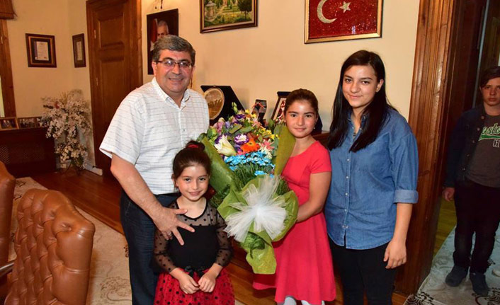 Başkan Can, Çocuk Evi sakinleriyle bir araya geldi