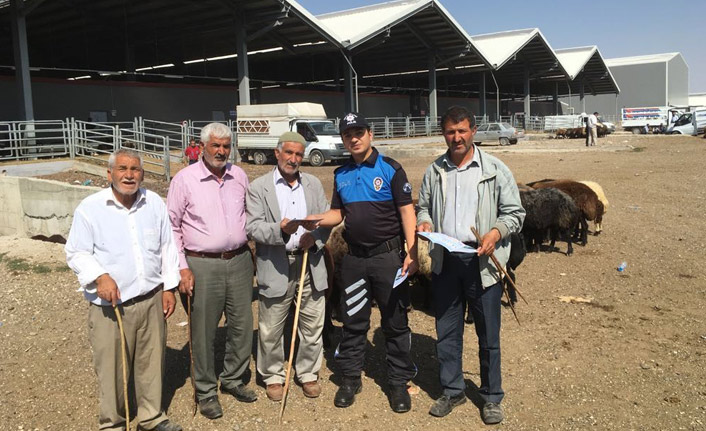 Patnos Polisinden Kurban Satıcılarına 'Sahte Para' uyarısı