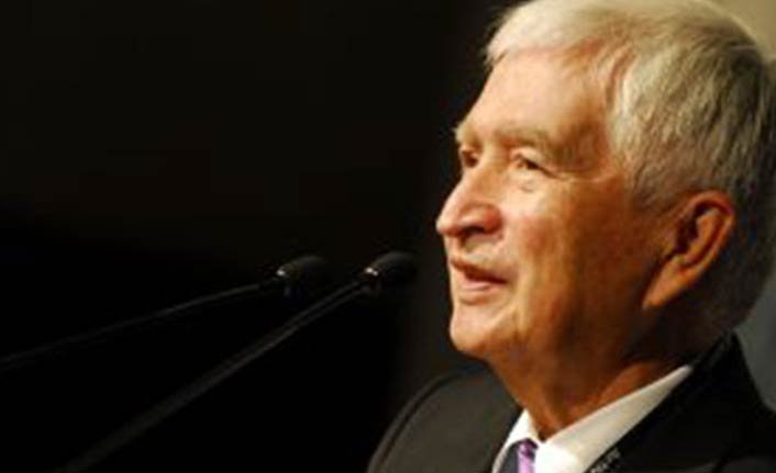 Güngör Uras hayatını kaybetti