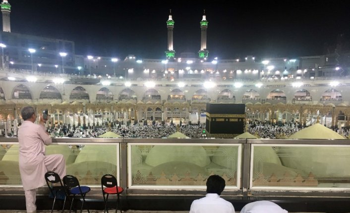 Kabe’de bayram namazı coşkusu