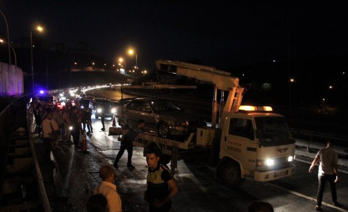 9 araç birbirine girdi: 6 yaralı