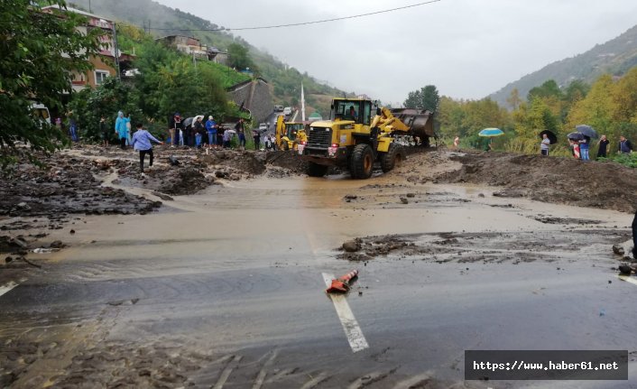 Büyükşehir Belediyesi bayramda sel mesaisi yaptı