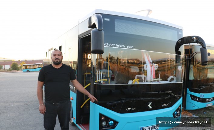Otobüs şoförü kalp krizi geçiren yolcuyu böyle  kurtardı
