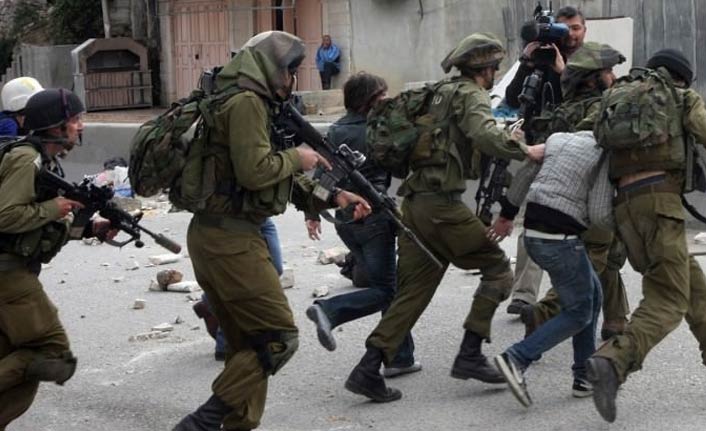 8 Filistinli gözaltına alındı