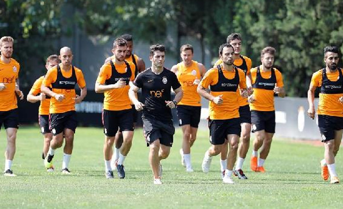 Trabzonspor'un rakibi G.Saray'da hazırlıklar başladı