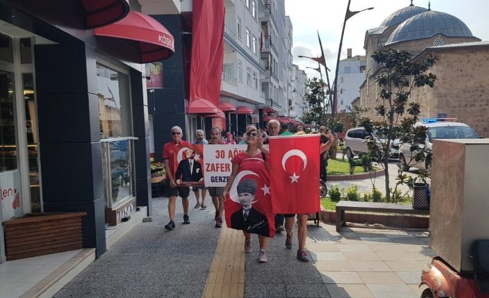 30 Ağustos Zafer Bayramı için 41 km yürüdüler