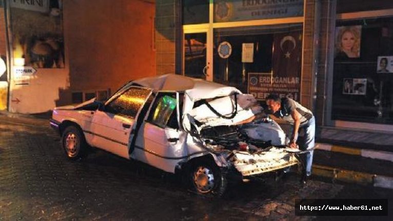 Freni boşalan beton mikseri, otomobili 200 metre sürükledi: 1 yaralı