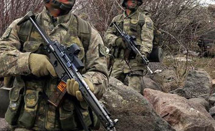 Karayoluna EYP döşemeye çalıştılar! 3 terörist etkisiz hale getirildi