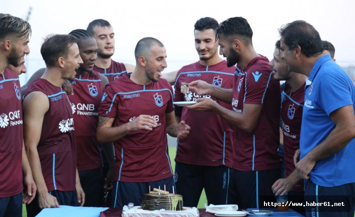 Trabzonspor'da sürpriz doğum günü kutlaması