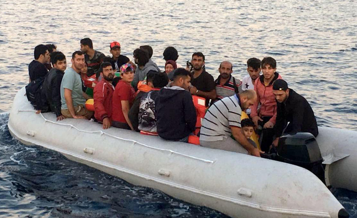 Lastik botta 11'i çocuk 37 kaçak yakalandı