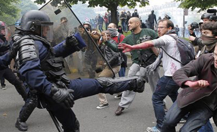 Fransa'da otoyol karşıtı işgalcilere 500 jandarmayla operasyon