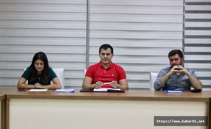 Ak Partili gençlerden demokrasi bildirisi