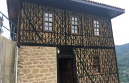 Ortamahalle'de Konukevine restorasyon