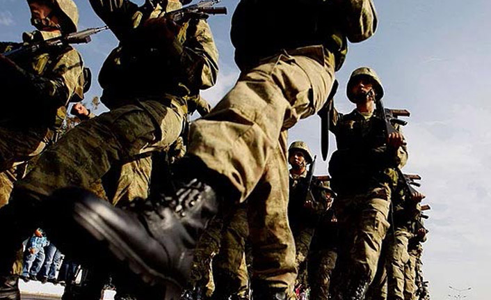 Bedelliler, birliklerine teslim olmaya başladı.