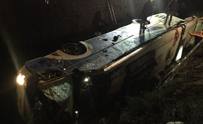 Son dakika: Katliam gibi kaza: 8 ölü 28 yaralı