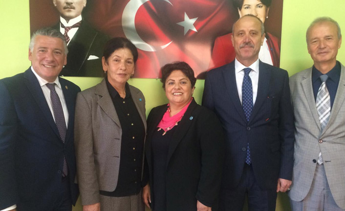 İyi Parti Şalpazarı'na kadın eli