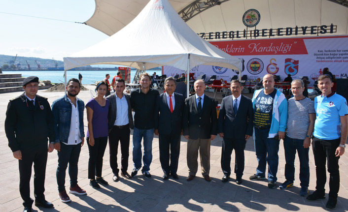 'Dört Büyükler' iyilikte bir araya geldi!