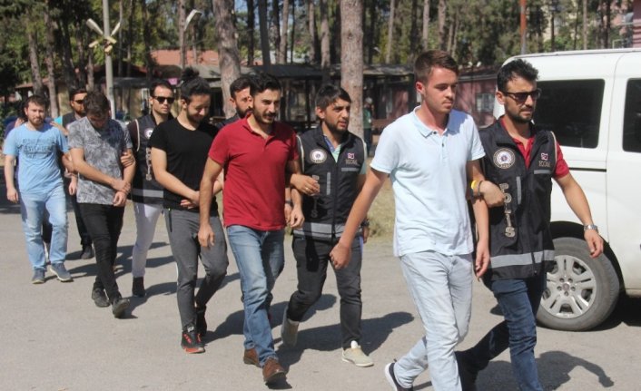 Polis ve askeri okullardan atılan FETÖ’cülere operasyon