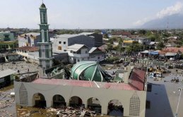 Endonezya depreminde ölü sayısı artıyor