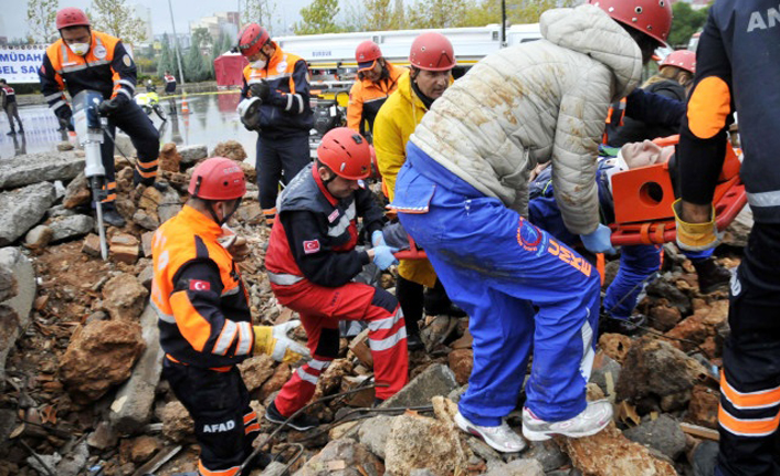 Bayburt AFAD'dan gerçekleri aratmayacak tatbikat