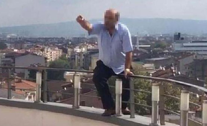 Belediyenin çatısında intihara kalkıştı