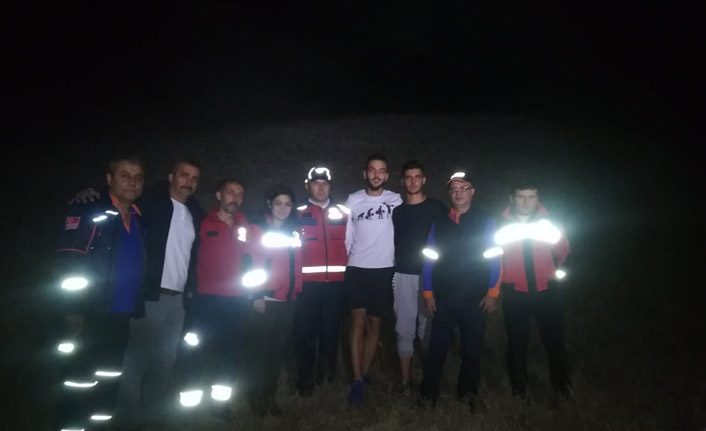 Dağda kaybolan 2 öğrenci bulundu