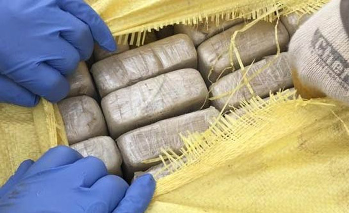 Kamyonette tam 132 kilo uyuşturucu bulundu