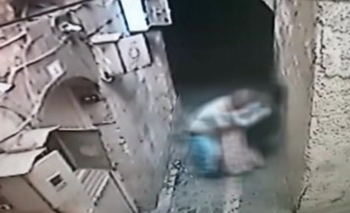 Engelli kızı dakikalarca taciz etti