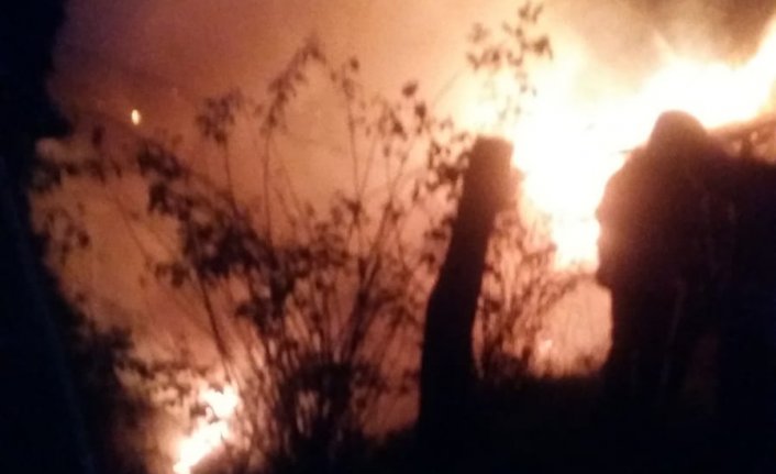 Trabzon’da Ortahisar Mahallesinde çıkan yangın korkuttu. 12 Ekim 2018