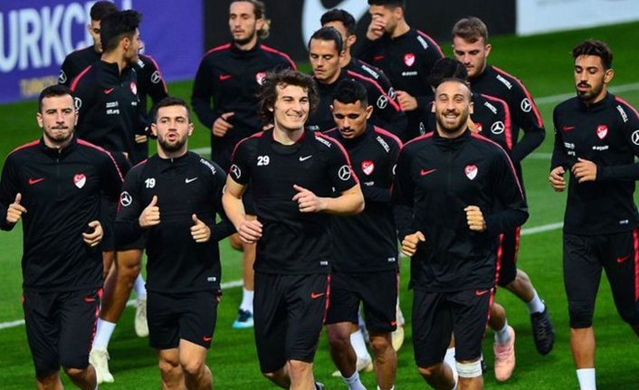 Milliler Rusya maçı hazırlıklarını sürdürdü