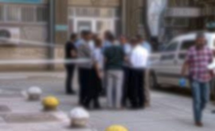 Evine gelen icra memurlarını gören kadın kendini 6. kattan aşağı attı