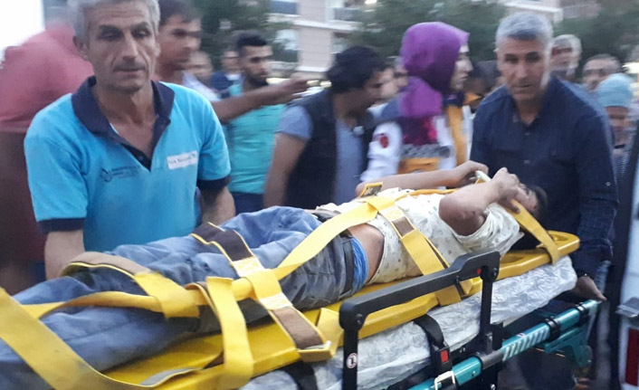 Adıyaman'da minibüsün çarptığı çocuk yaralandı