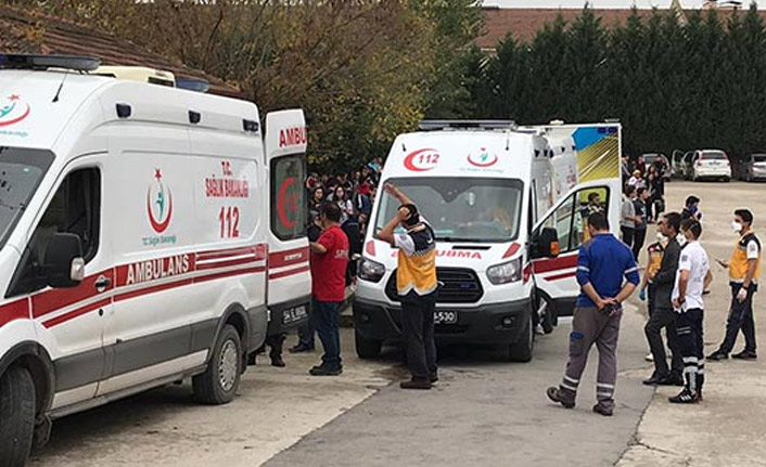 Lise gaz kokusu şüphesi ile boşaltıldı