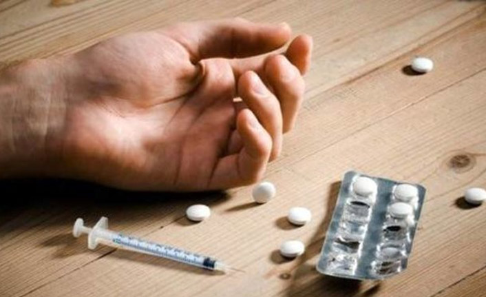 Uyuşturucu komasına giren genç hayatını kaybetti
