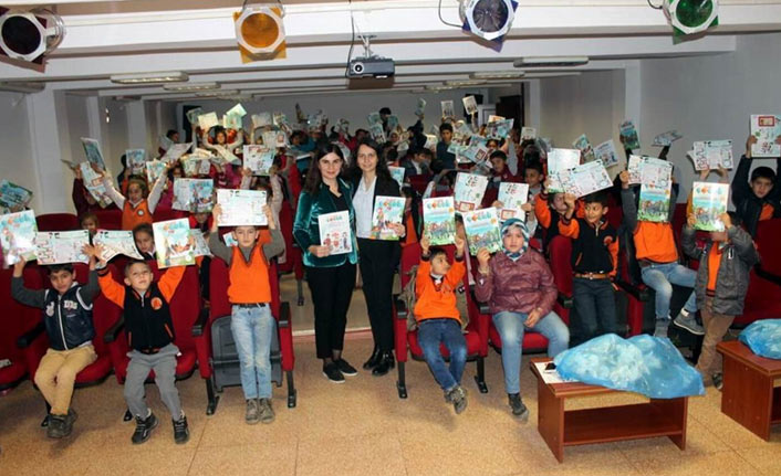 Öğrencilere sağlıklı beslenme ve aktivite eğitimi verildi