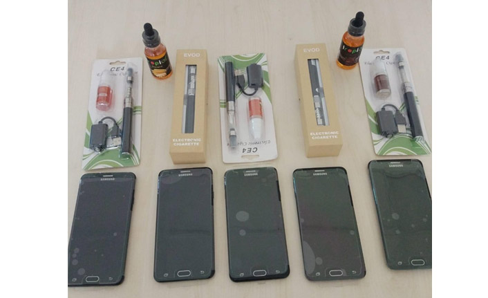 Kaçak cep telefonu ve elektronik sigara ele geçirildi