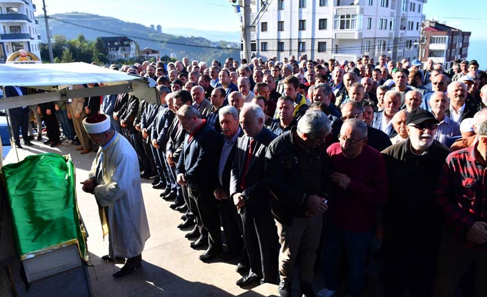 Hacı Kazım Özbak son yolculuğuna uğurlandı