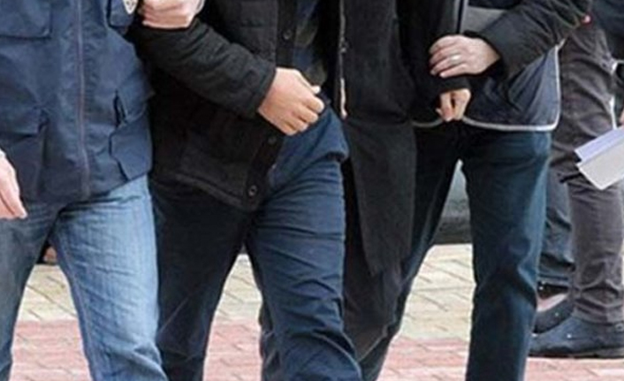 Mersin'de FETÖ operasyonu: 5 gözaltı