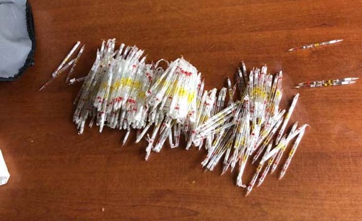 Bir damlası 8 saniyede bir fili öldürebiliyor - Yakalandı