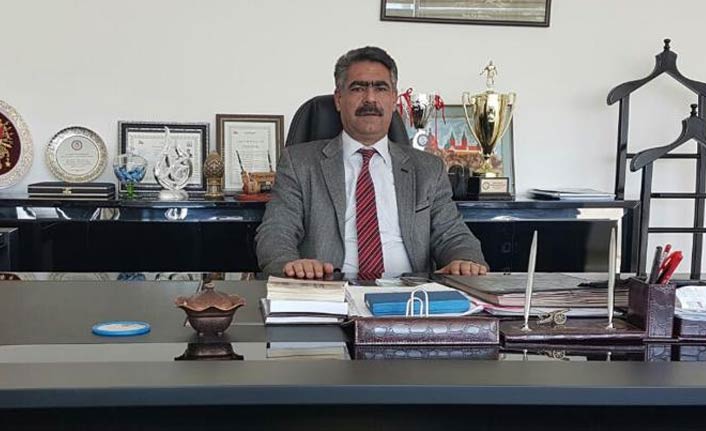 Atatürk'e hakaret eden Daire Başkanı uzaklaştırıldı.