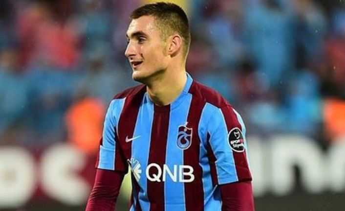 Eski Trabzonspor'lu ve kız arkadaşı Trabzon'u unutamadı!