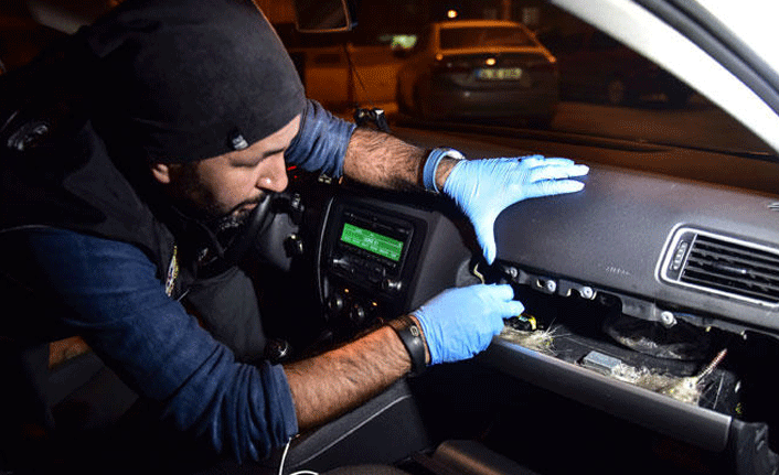 İstanbul'da uyuşturucu operasyonu:2 gözaltı