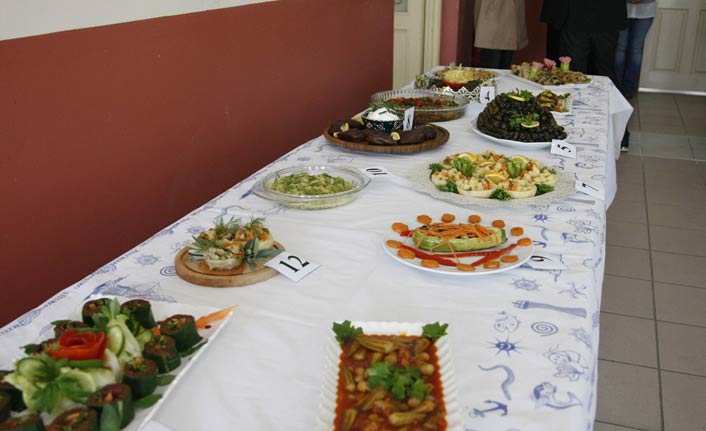 Zeytinyağlı yemekler yarıştı