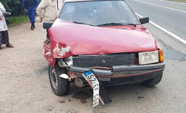 Fatsa’da iki araç çarpıştı: 2 kişi yaralandı