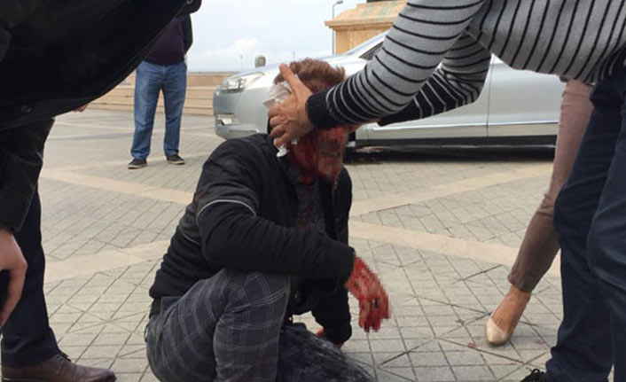 Kardeşini öldüreni kulağından bıçakladı