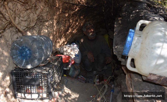 40 yıldır dağda yaşıyor