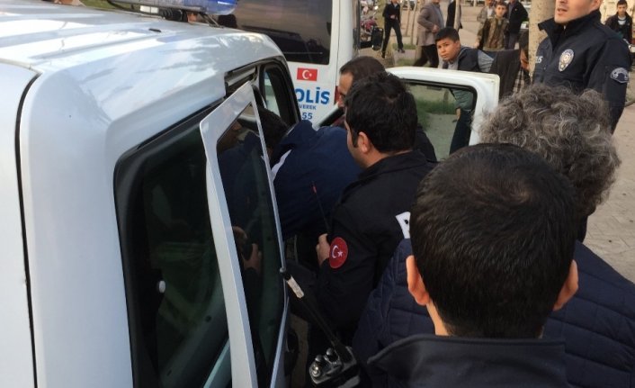 İntihar etmek istedi polis ikna etti