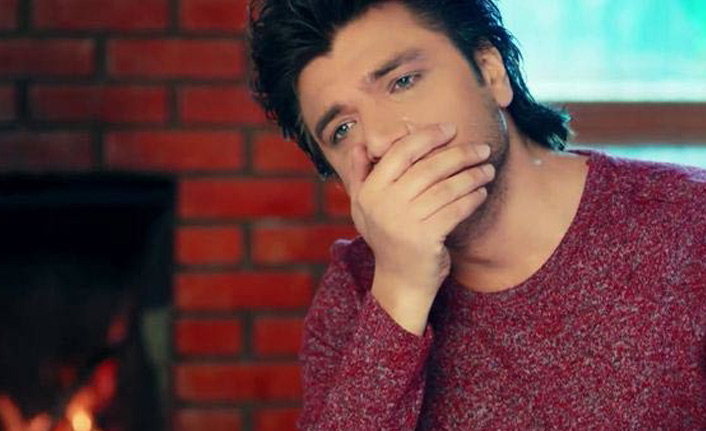 ünlü türkücü iki kadını darp etti