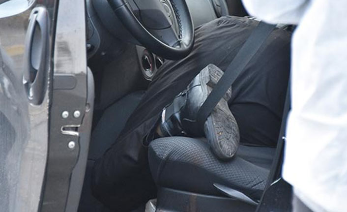 Aracının içinde ölü bulundu